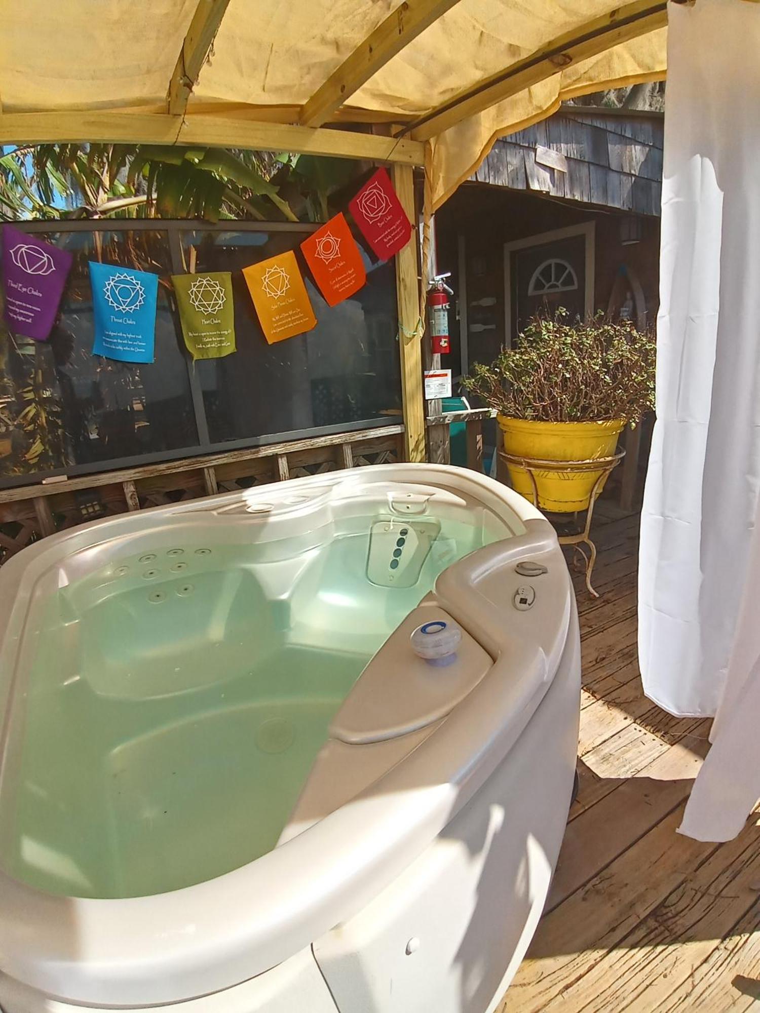 The Lodge At Runaway Bay Seville Екстериор снимка